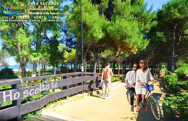 Pista ciclo-pedonale sulla pineta a confine con la casa vacanze